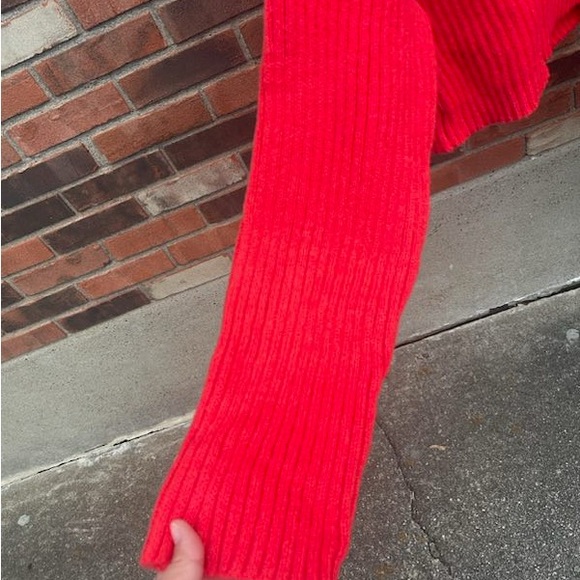 Forever 21 sweater - Picture 4 of 4